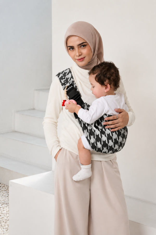 Easy Sling Carrier Houndstooth Black White